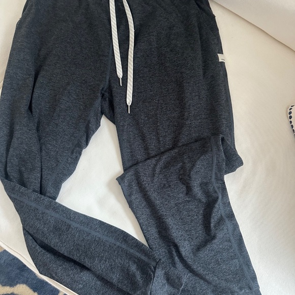 Vuori Performance Joggers - Picture 7 of 7